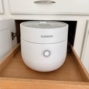 White Electric Rice Cooker - used-like new